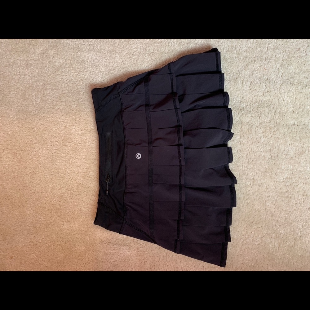 Lululemon black running skirt